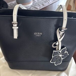 Guess bag